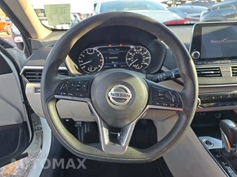 2020 Nissan Altima S – miniatura 10