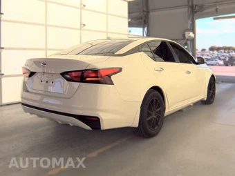2020 Nissan Altima S – miniatura 4