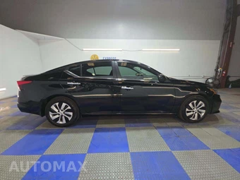 2020 Nissan Altima S – miniatura 4