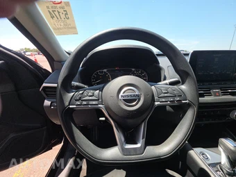 2020 Nissan Altima S – miniatura 10