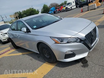 2020 Nissan Altima S – miniatura 3