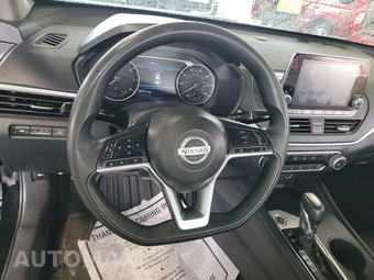 2020 Nissan Altima S – miniatura 10
