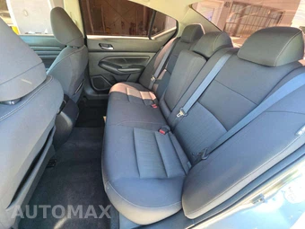 2020 Nissan Altima S – miniatura 10