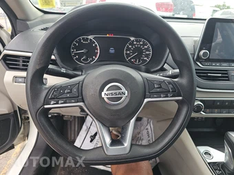 2020 Nissan Altima S – miniatura 10