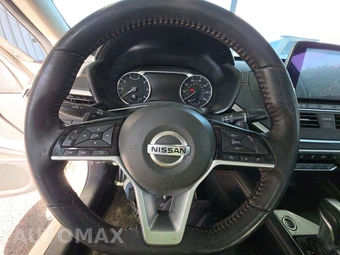 2020 Nissan Altima SR - miniatura 10