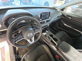2020 Nissan Altima SR - miniatura 11