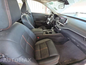2020 Nissan Altima SR - miniatura 8