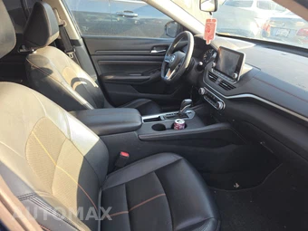 2020 Nissan Altima SR – miniatura 8