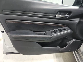 2020 Nissan Altima SR – miniatura 9