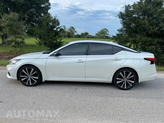 2020 Nissan Altima SR - miniatura 10