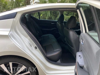 2020 Nissan Altima SR - miniatura 31