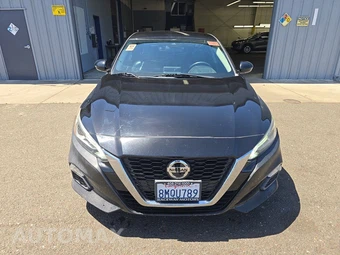 2020 Nissan Altima SR - miniatura 2
