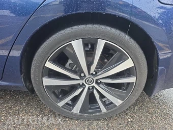 2020 Nissan Altima SR - miniatura 11
