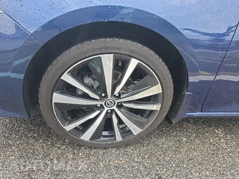 2020 Nissan Altima SR - miniatura 8