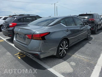 2020 Nissan Altima SR - miniatura 4
