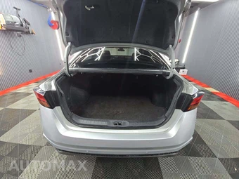2020 Nissan Altima SR – miniatura 11