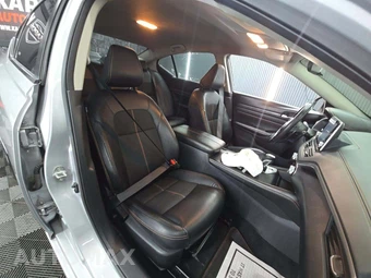2020 Nissan Altima SR – miniatura 15