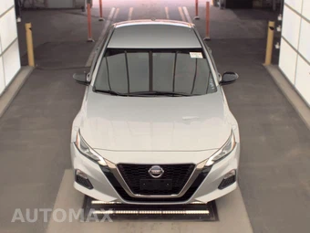 2020 Nissan Altima SR – miniatura 2