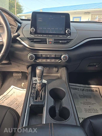2020 Nissan Altima SR – miniatura 7