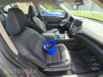 2020 Nissan Altima SR - miniatura 18