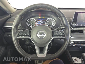2020 Nissan Altima SR – miniatura 10
