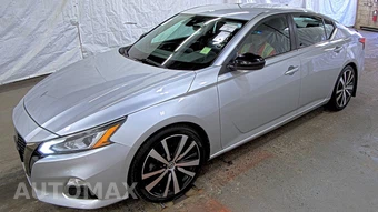 2020 Nissan Altima SR