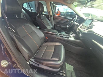 2020 Nissan Altima SR – miniatura 8