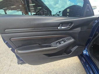 2020 Nissan Altima SR – miniatura 9