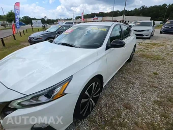 2020 Nissan Altima SR
