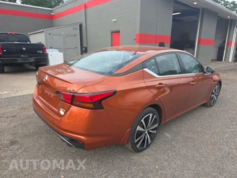 2020 Nissan Altima SR – miniatura 4