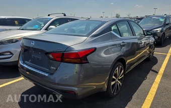 2020 Nissan Altima SR - miniatura 2