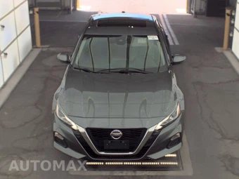 2020 Nissan Altima SV – miniatura 2