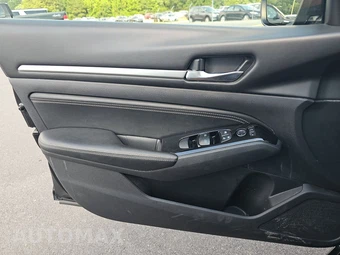 2020 Nissan Altima SV – miniatura 9