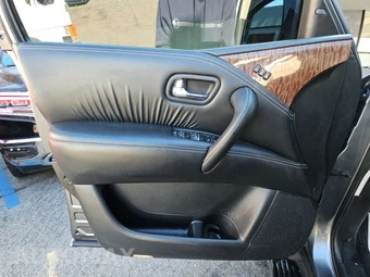 2020 Nissan Armada Platinum - miniatura 9