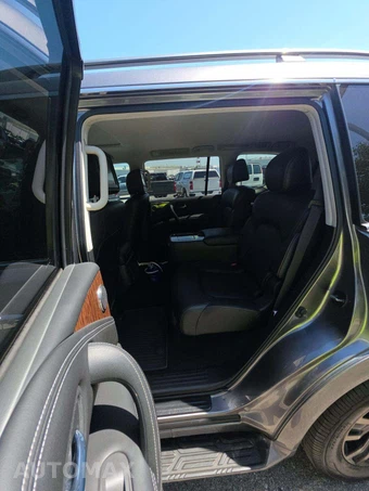 2020 Nissan Armada Platinum – miniatura 10