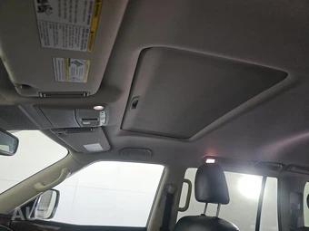 2020 Nissan Armada SL – miniatura 15