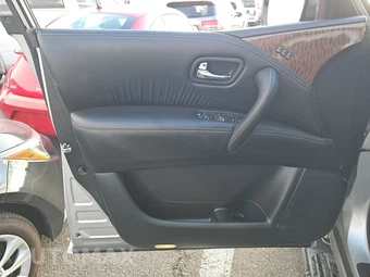 2020 Nissan Armada SL – miniatura 9