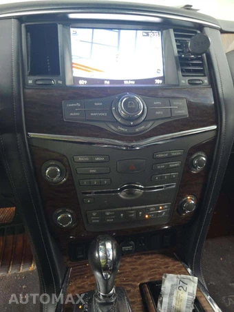 2020 Nissan Armada SL – miniatura 10