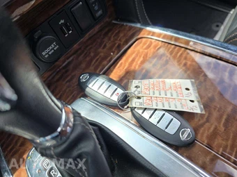 2020 Nissan Armada SL – miniatura 8