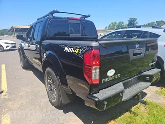 2020 Nissan Frontier PRO-4X Crew Cab Medium Bed – miniatura 2