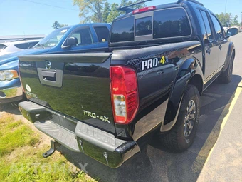 2020 Nissan Frontier PRO-4X Crew Cab Medium Bed – miniatura 3