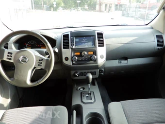 2020 Nissan Frontier SV Crew Cab Medium Bed - miniatura 17