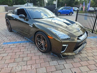2020 Nissan GT-R Premium - miniatura 4