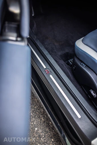2020 Nissan GT-R Premium - miniatura 10