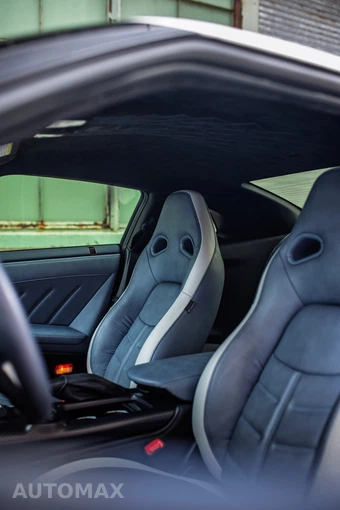 2020 Nissan GT-R Premium - miniatura 11