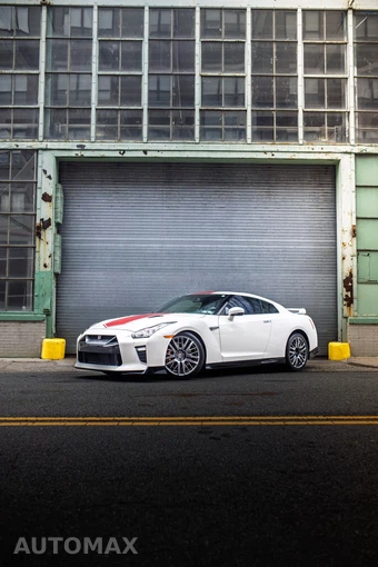 2020 Nissan GT-R Premium - miniatura 13