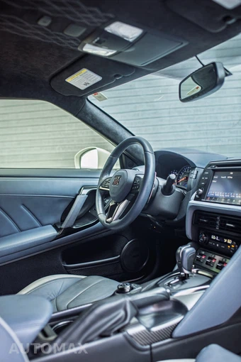2020 Nissan GT-R Premium - miniatura 19