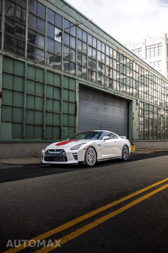 2020 Nissan GT-R Premium - miniatura 25