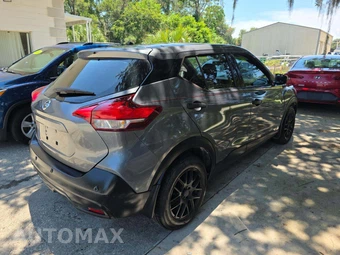 2020 Nissan Kicks S – miniatura 3