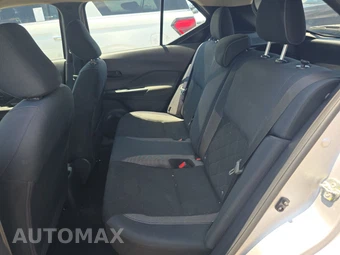 2020 Nissan Kicks S – miniatura 13